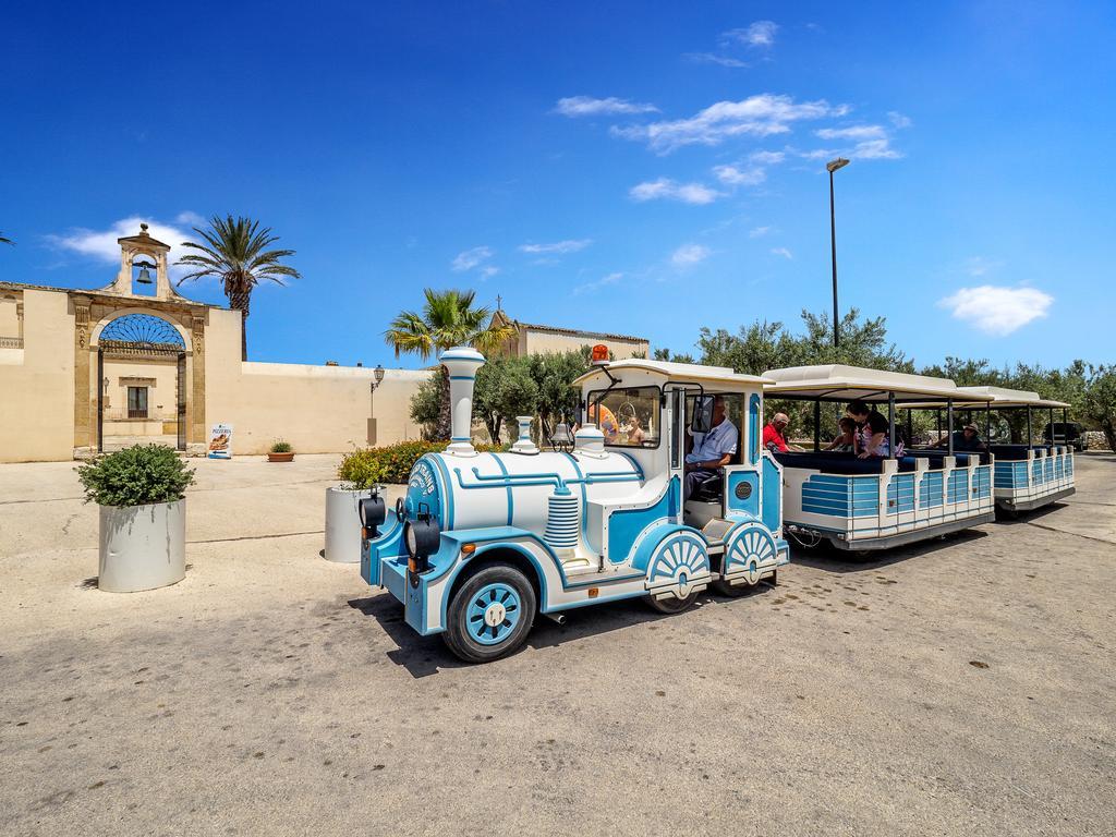 I Giardini Di Athena- Athena Resort Scoglitti Exterior photo